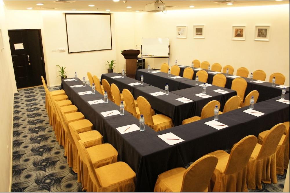 Joy Inn Gongbei Zhuhai Exterior photo